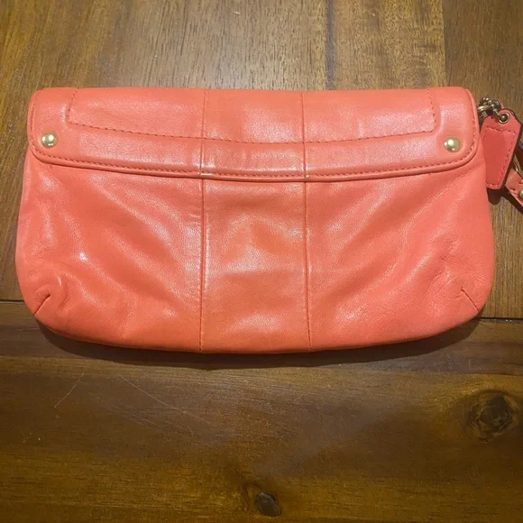 Coach Wristlet - Picture 3 of 4